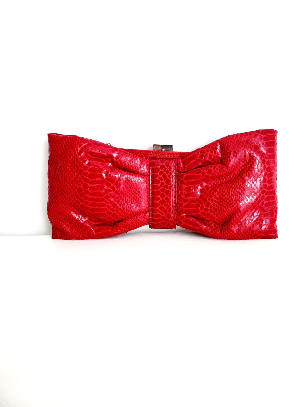 Aldo Red Bow-Accent Clutch With Silver Chain